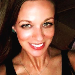 Meet your Posher, Robyn